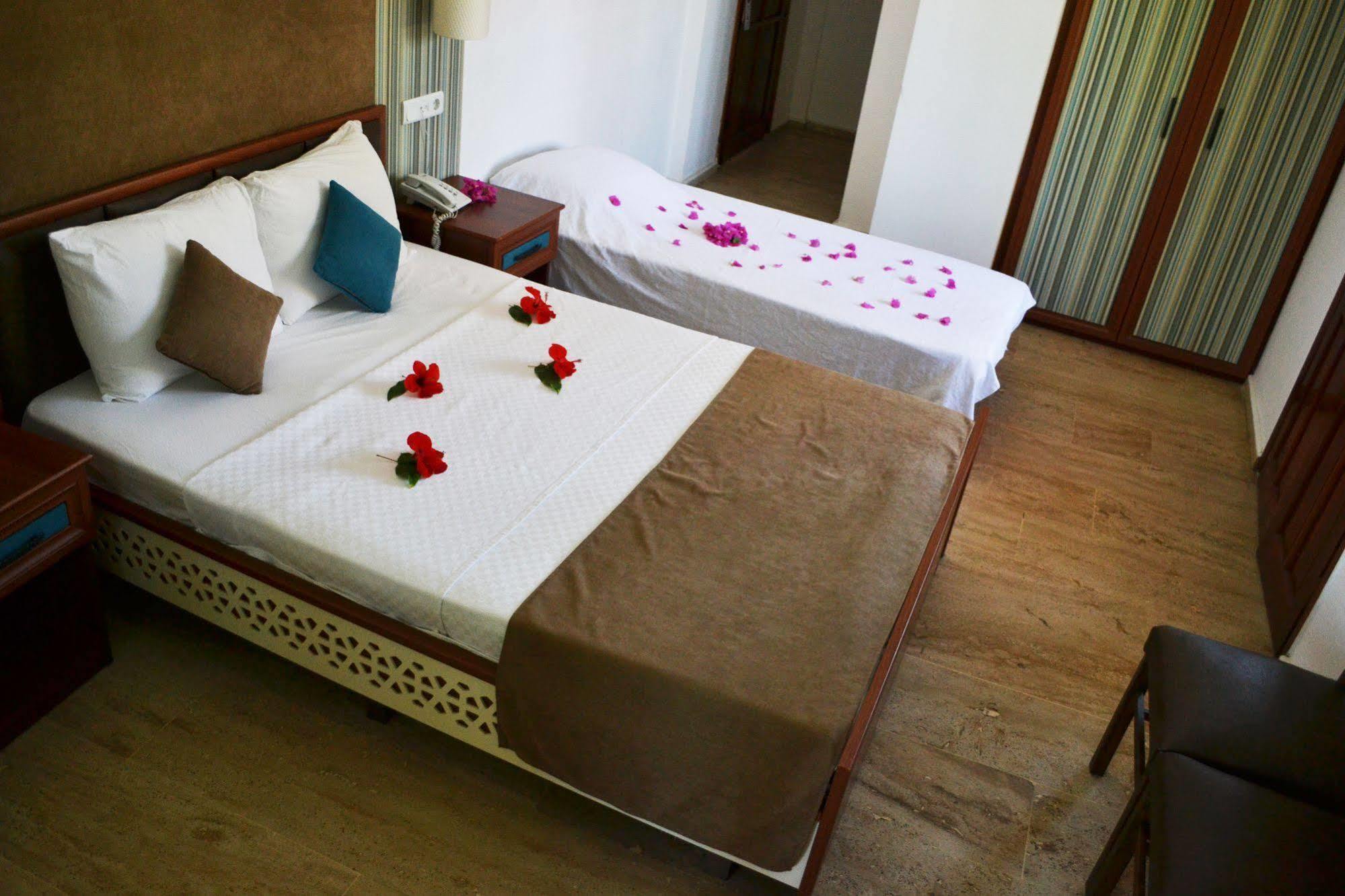 Oskay Hotel Dalyan Buitenkant foto